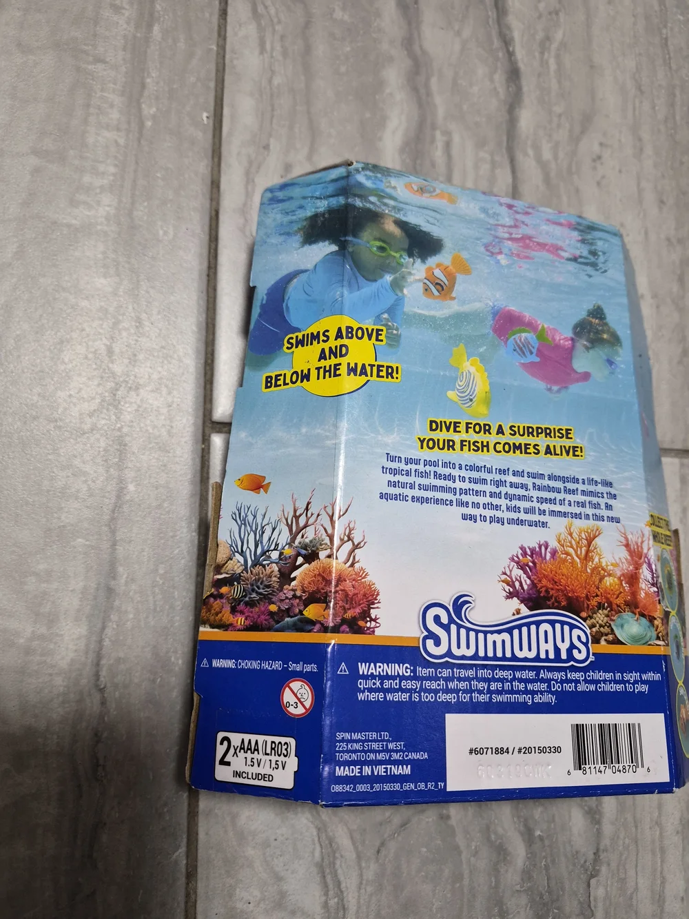 Swimways Rainbow Reef Swim Shady Water-Activated Orange Clownfish Toy 5+